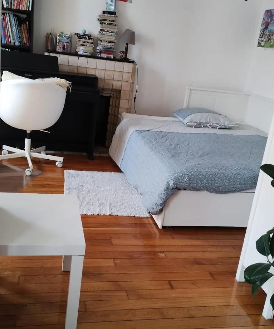 2 Rooms Paris 13 Near Cite U