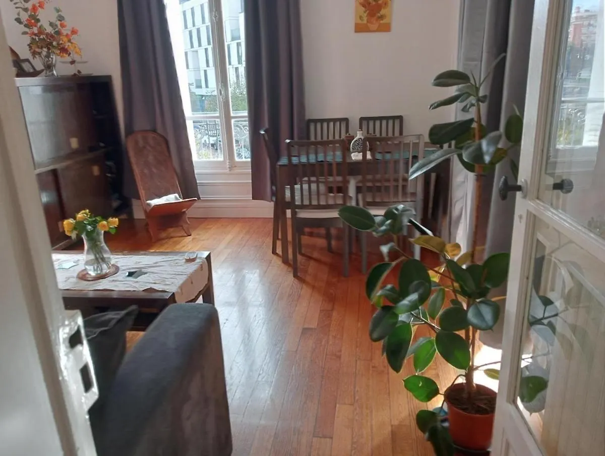 2 Rooms Paris 13 Near Cite U